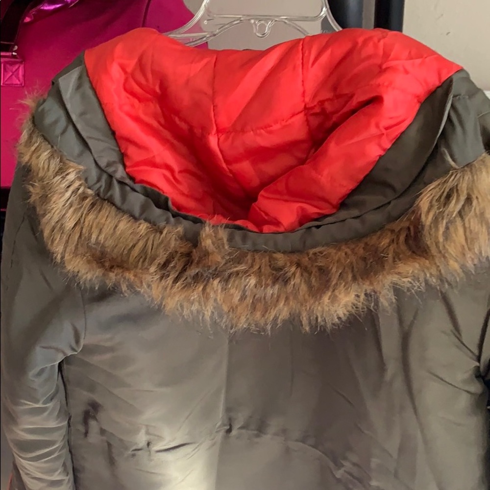 Coat - Picture 4 of 4